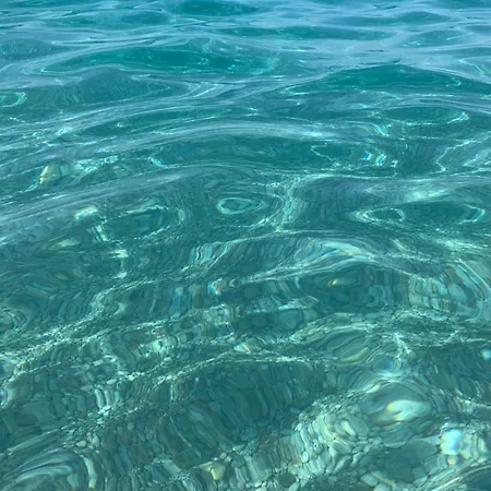 Blue Diamond Apartment *